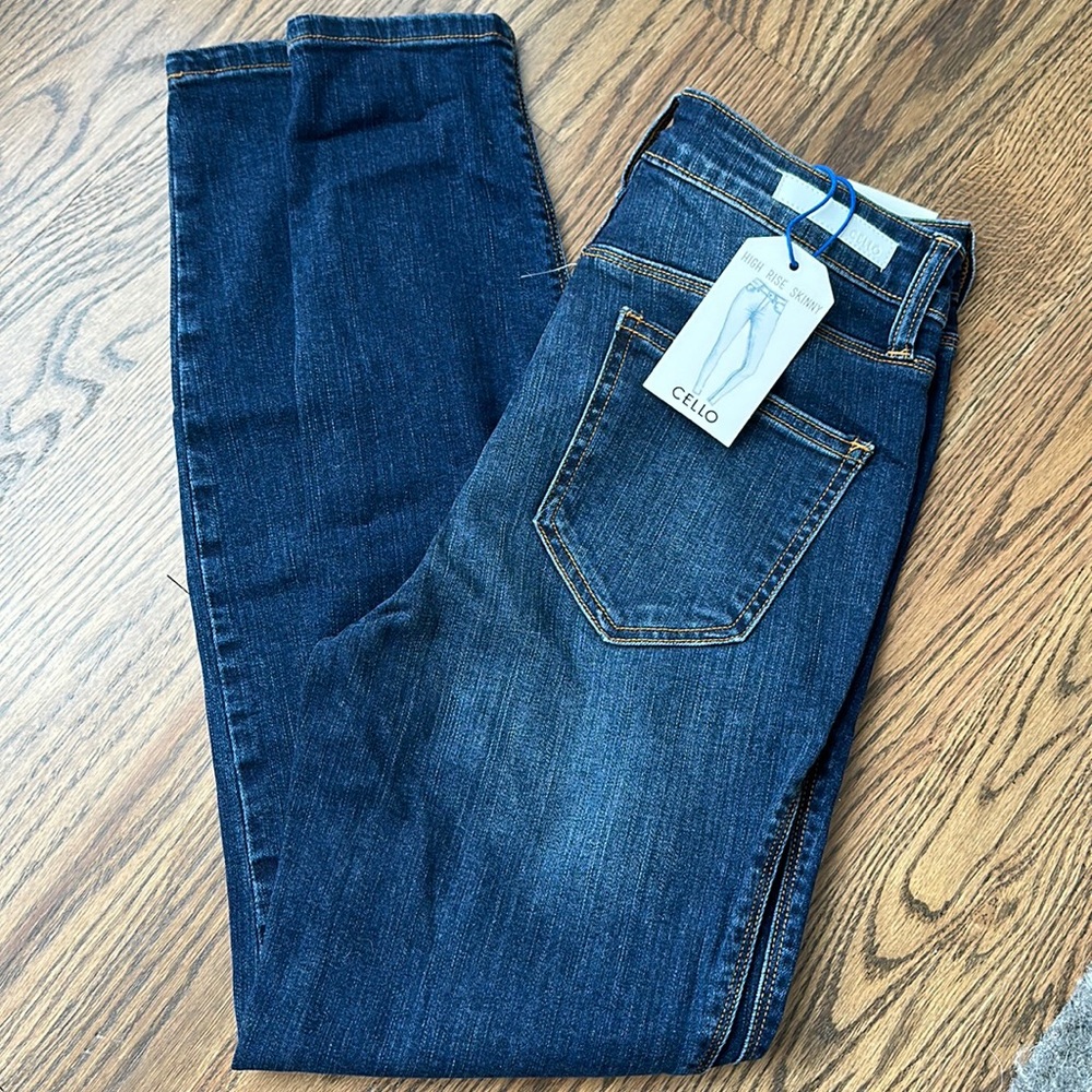 NWT Cello Skinny Jeans